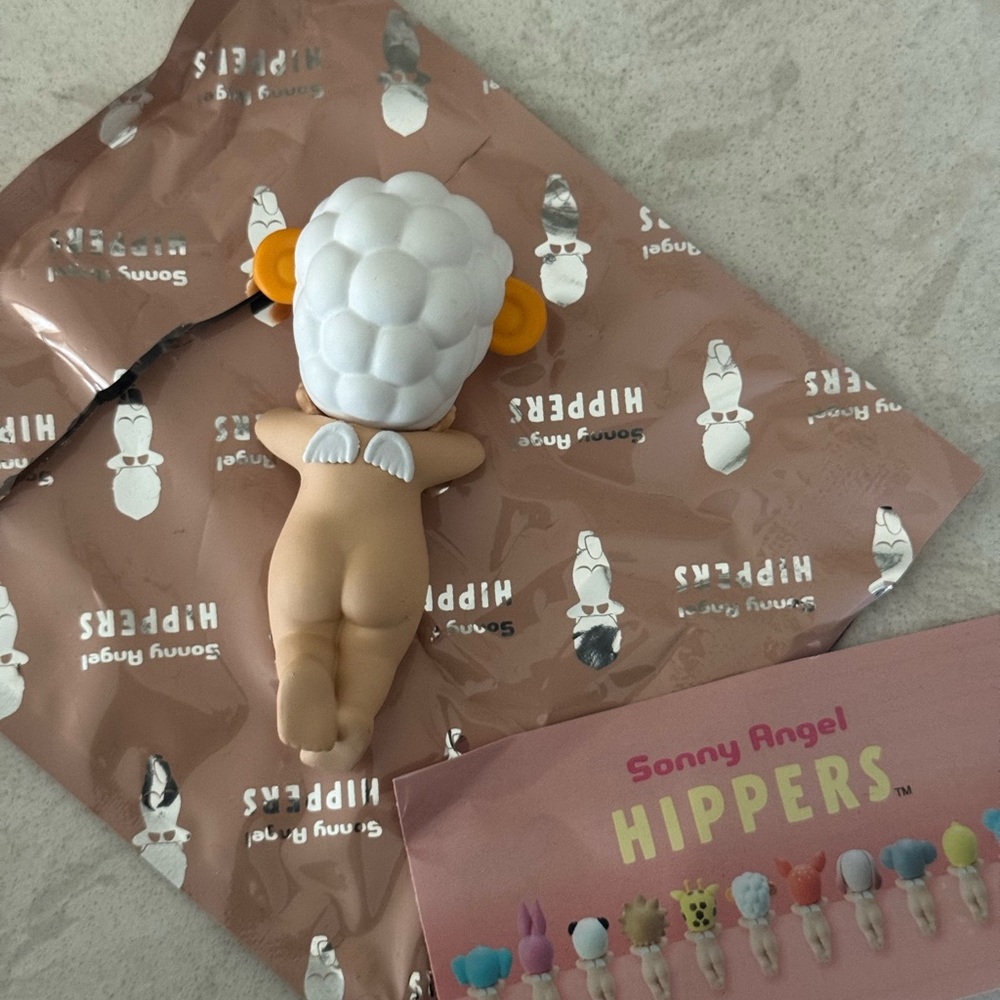 Sonny Angel Hippers Sheep Figure - Picture 3 of 5